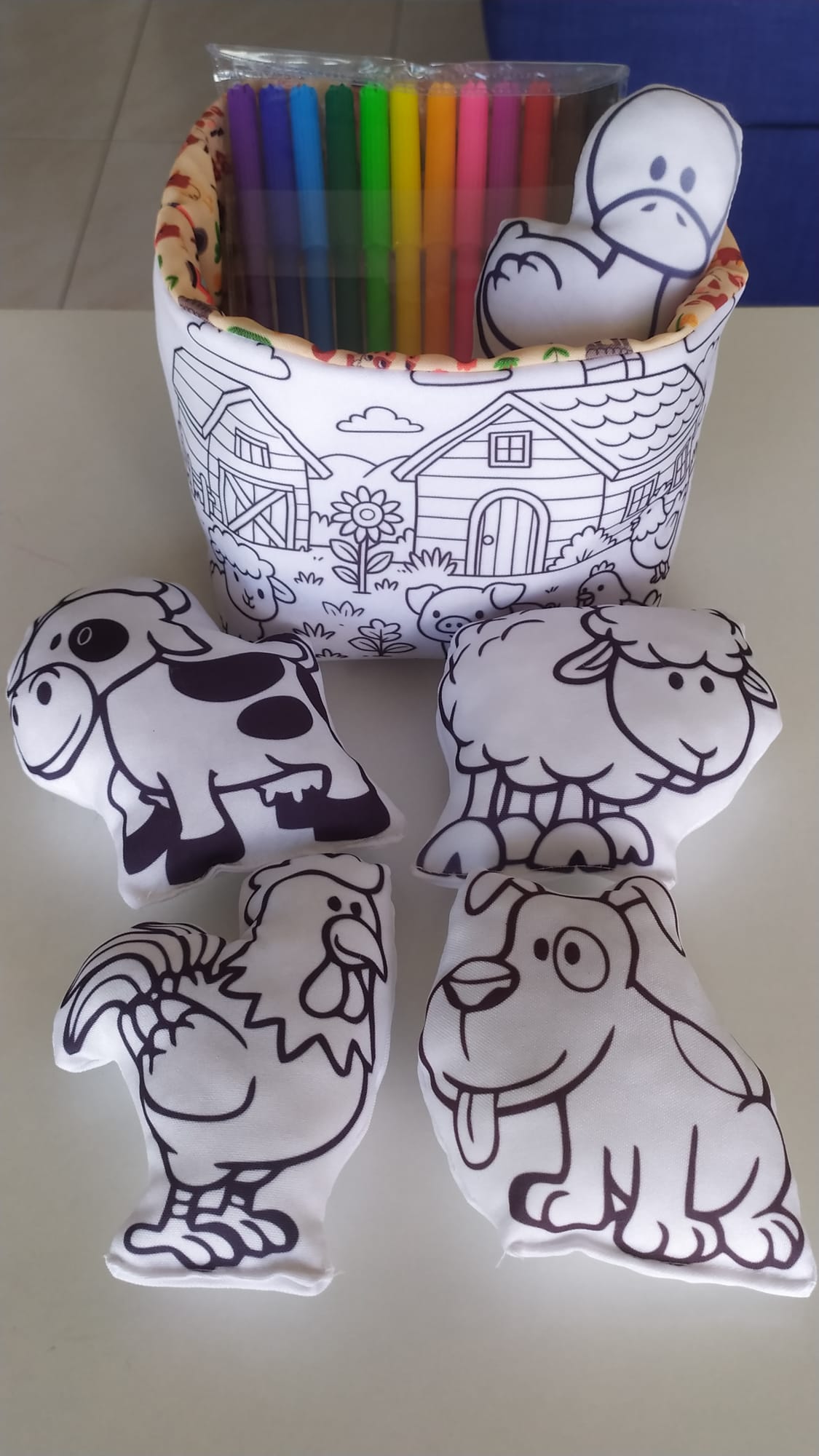 Kit de Pintura Reutilizável – Animais da Quinta | Brinquedo Lavável e Educativo