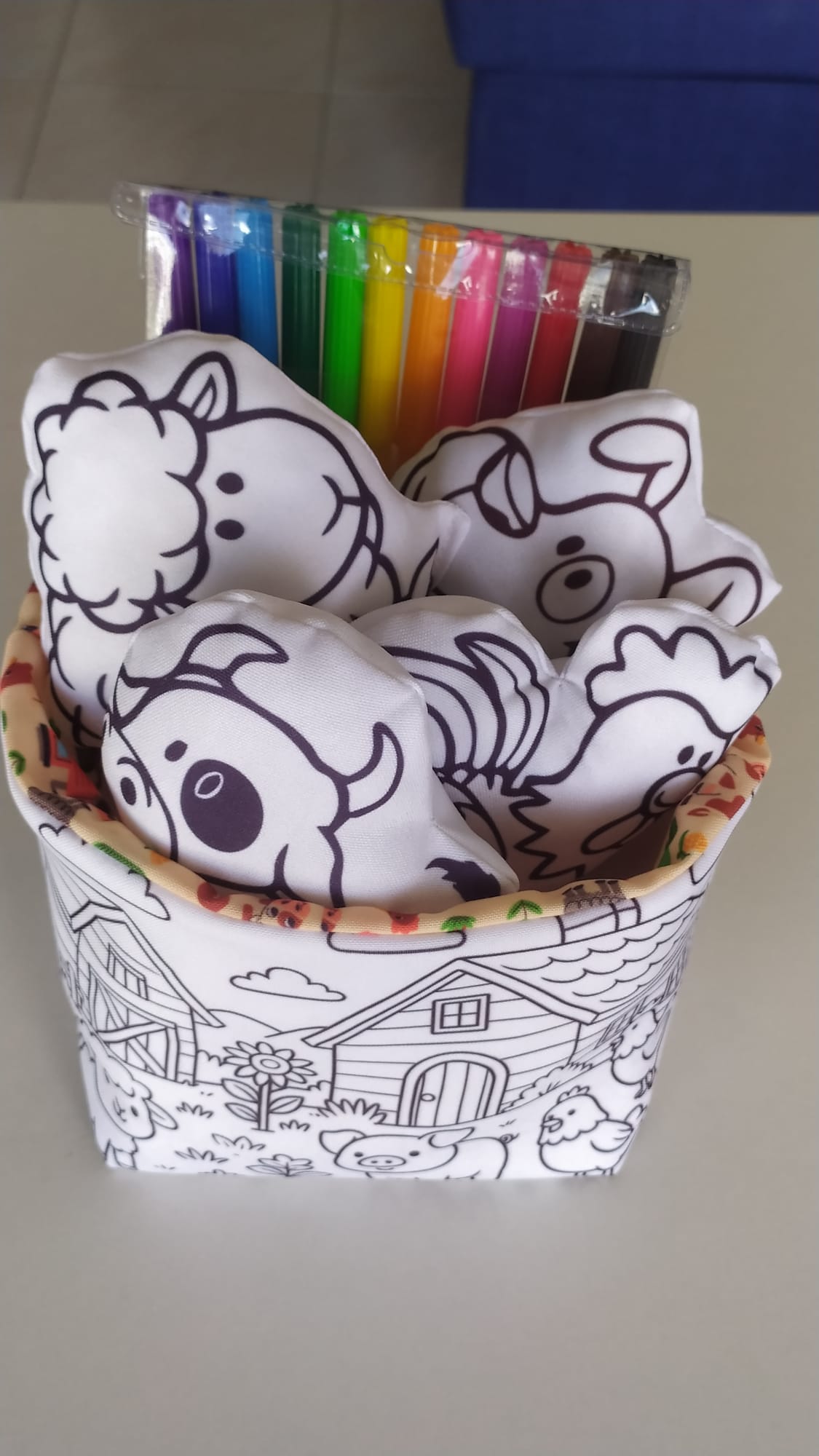 Kit de Pintura Reutilizável – Animais da Quinta | Brinquedo Lavável e Educativo